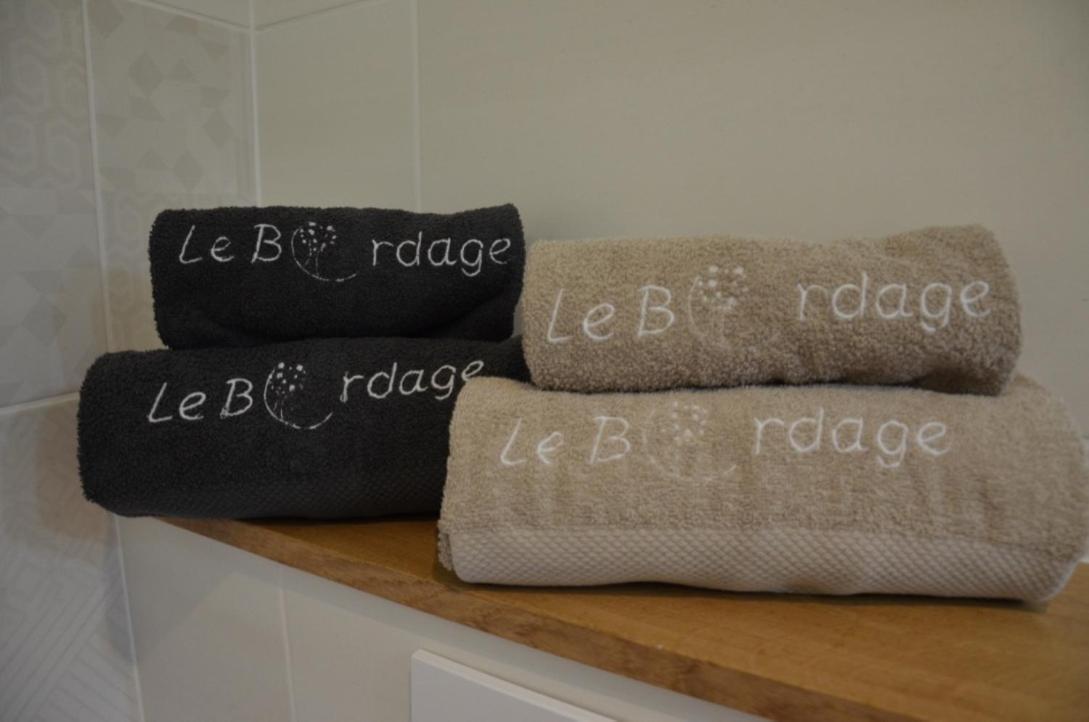 La Remise 4 Etoiles Villa Saint-Hilaire-de-Mortagne Eksteriør billede