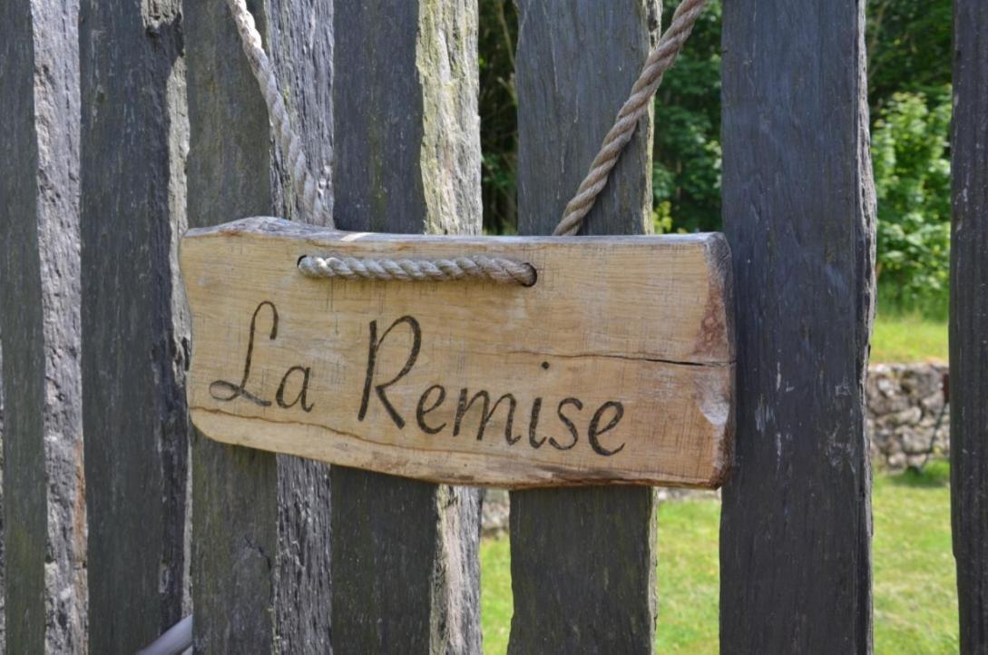 La Remise 4 Etoiles Villa Saint-Hilaire-de-Mortagne Eksteriør billede